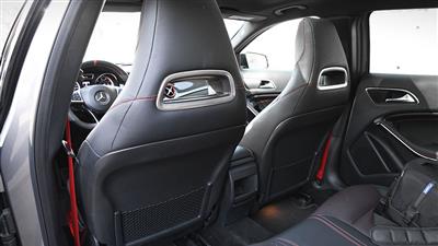 صندلی های اسپرت مرسدس‌بنز GLA45 AMG